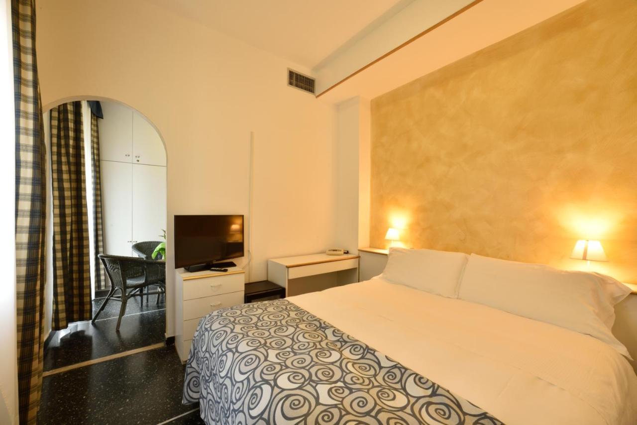 Hotel Morchio Diano Marina Buitenkant foto