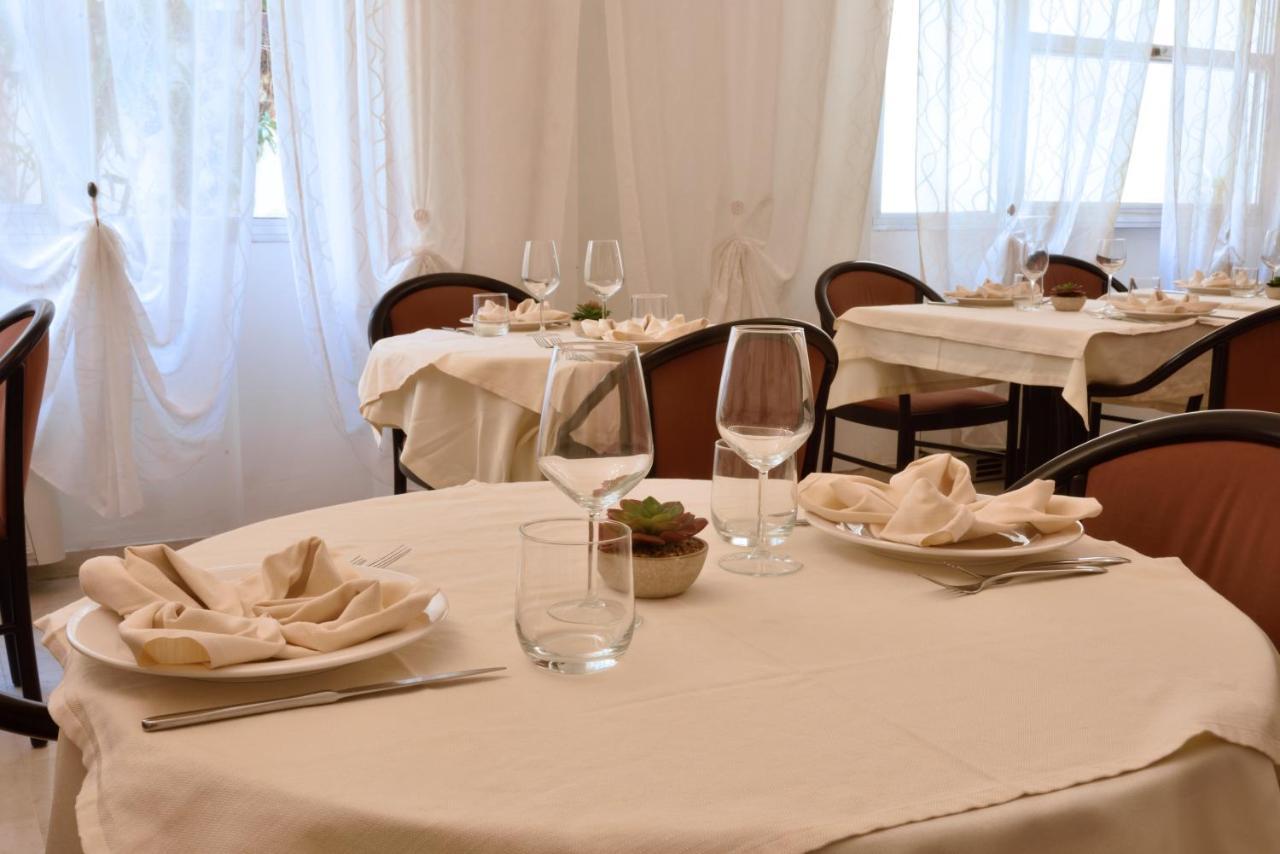 Hotel Morchio Diano Marina Buitenkant foto