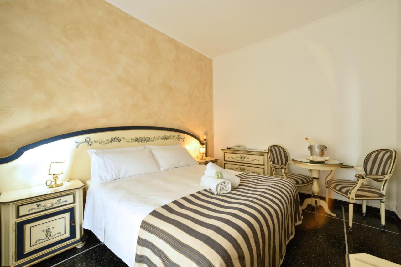 Hotel Morchio Diano Marina Buitenkant foto
