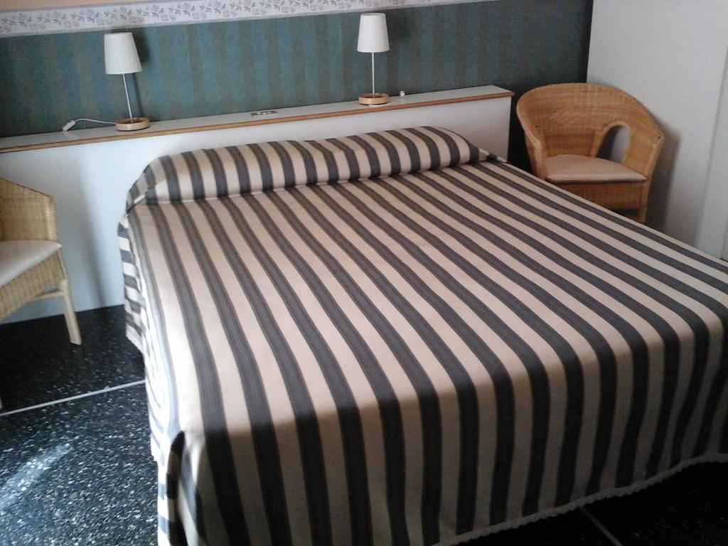 Hotel Morchio Diano Marina Buitenkant foto