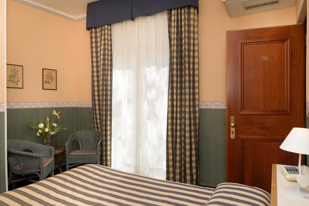 Hotel Morchio Diano Marina Buitenkant foto