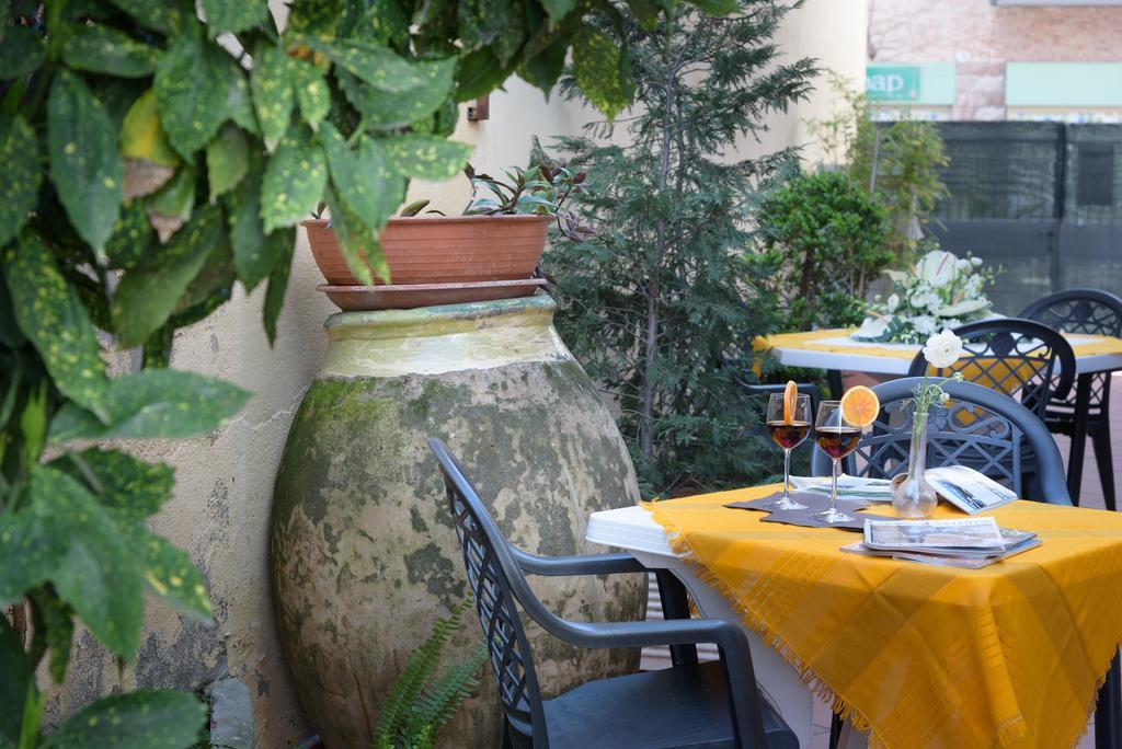 Hotel Morchio Diano Marina Buitenkant foto