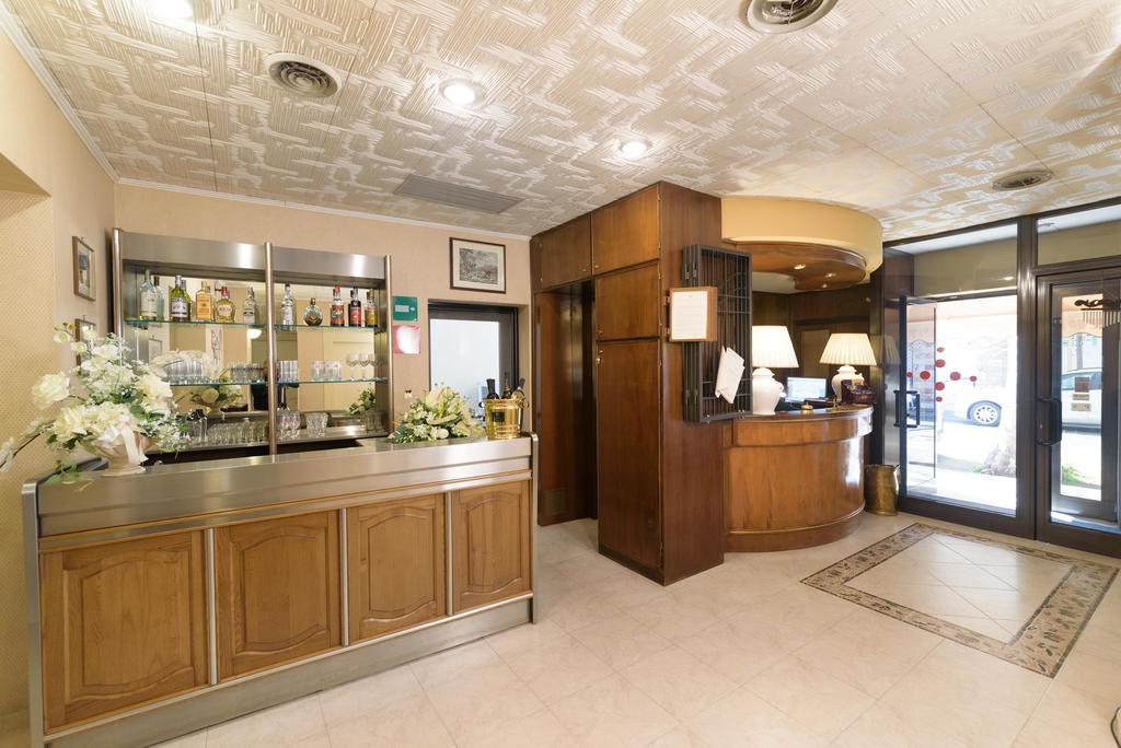 Hotel Morchio Diano Marina Buitenkant foto