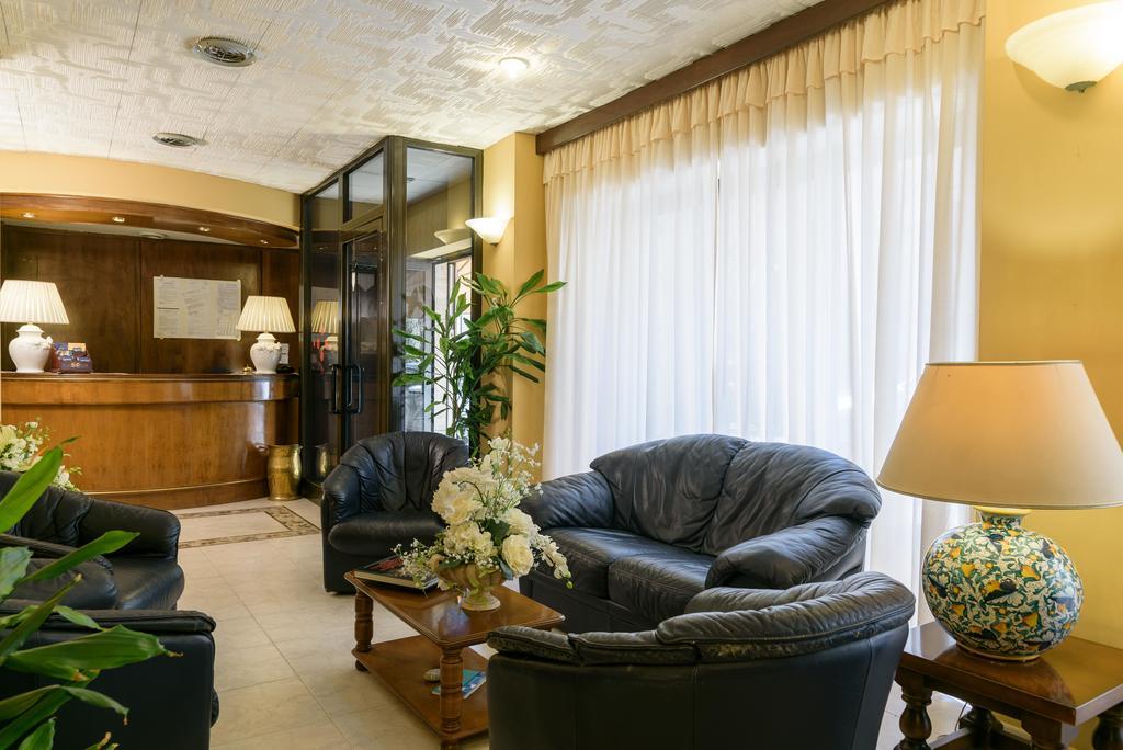 Hotel Morchio Diano Marina Buitenkant foto