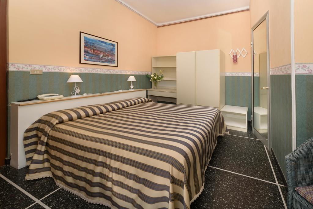 Hotel Morchio Diano Marina Buitenkant foto