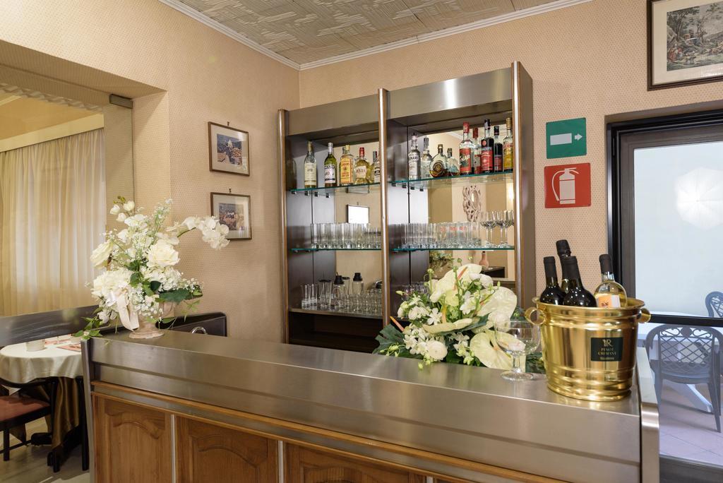 Hotel Morchio Diano Marina Buitenkant foto